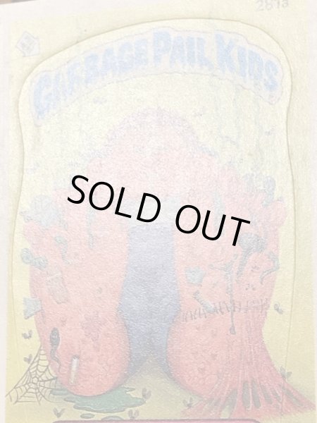 トップス社製のガーベッジペイルキッズの80年代ビンテージステッカーカード