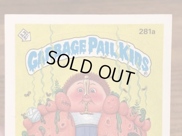 トップス社製のガーベッジペイルキッズの80年代ビンテージステッカーカード