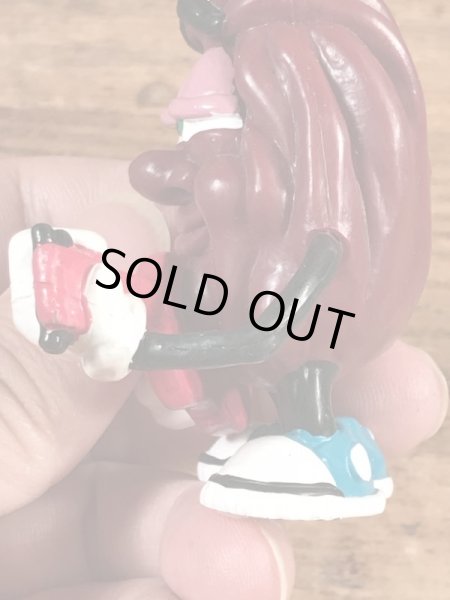 企業キャラクターのカリフォルニアレーズンズの80’sヴィンテージPVCフィギュア