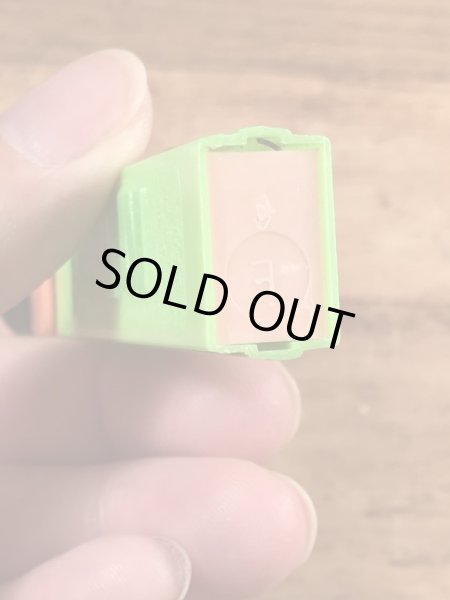 黄緑ステムのIndian Maidenの50〜60’sヴィンテージ足無しPezディスペンサー