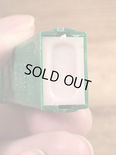 マーベルヒーローのIncredible Hulkの60〜70’sヴィンテージ足無しPezディスペンサー