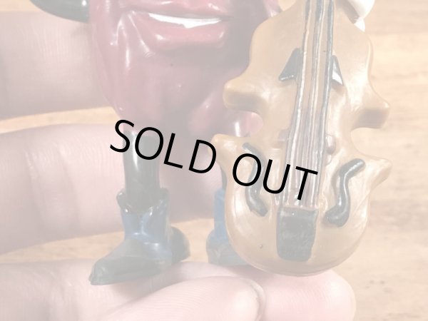 カリフォルニアレーズンズのベースプレイヤーの80’sヴィンテージPVCフィギュア