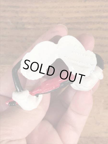 企業キャラクターのカリフォルニアレーズンズの80’sヴィンテージPVCフィギュア