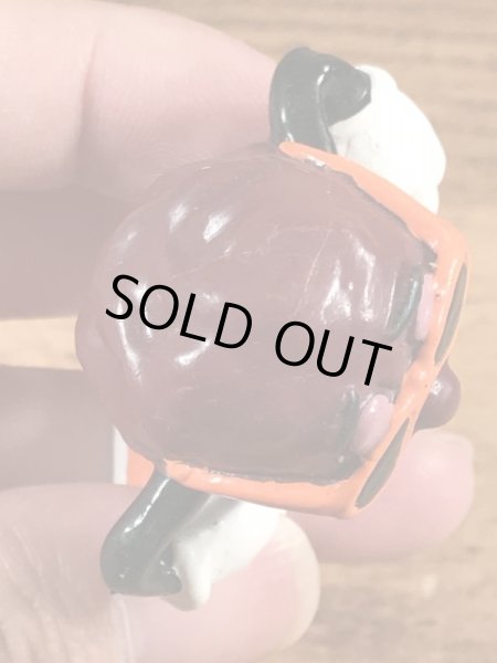 企業キャラクターのカリフォルニアレーズンの80年代ビンテージPVCフィギュア