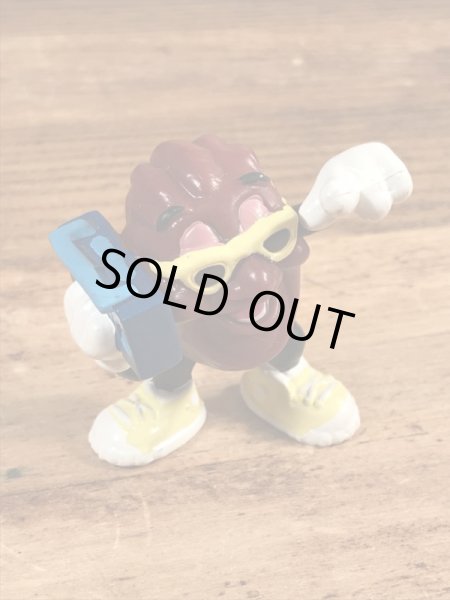 ハーディーズから配布されたカリフォルニアレーズンの80年代ビンテージPVCフィギュア