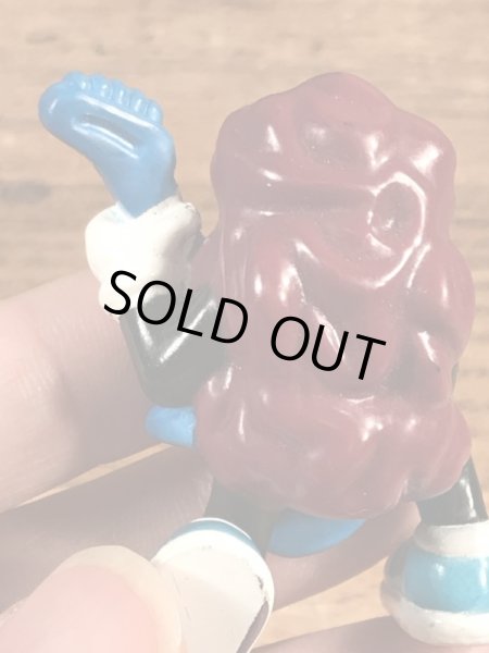 企業キャラクターのカリフォルニアレーズンズのヴィンテージPVCフィギュア