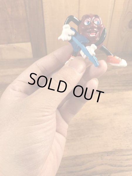 企業キャラクターのカリフォルニアレーズンズの80’sヴィンテージPVCフィギュア