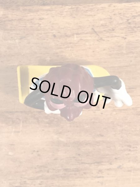 企業キャラクターのカリフォルニアレーズンの80年代ビンテージPVCフィギュア