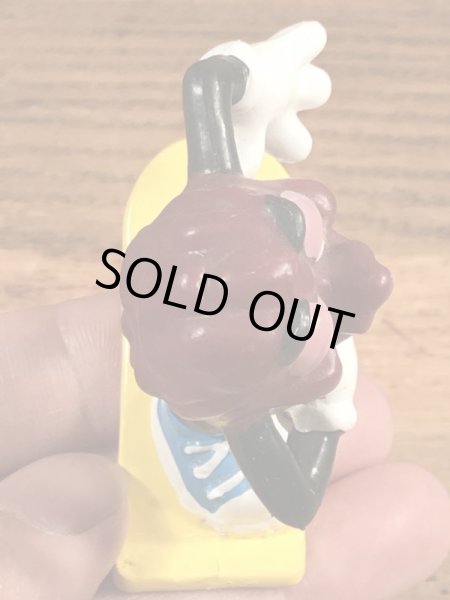 企業キャラクターのカリフォルニアレーズンの80年代ビンテージPVCフィギュア