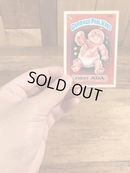 Topps社製のガーベッジペイルキッズの80’sヴィンテージカードシール