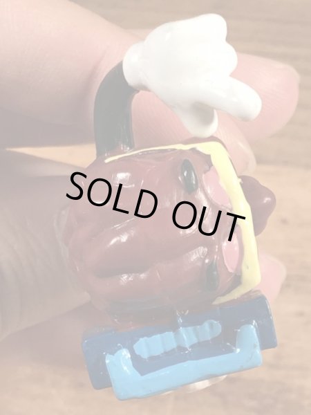 ハーディーズから配布されたカリフォルニアレーズンの80年代ビンテージPVCフィギュア