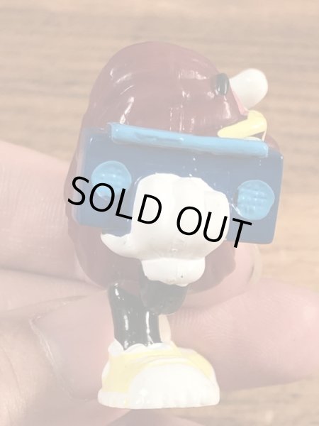 企業キャラクターのカリフォルニアレーズンズの80’sヴィンテージPVCフィギュア