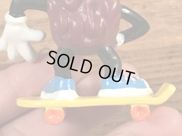 企業キャラクターのカリフォルニアレーズンの80年代ビンテージPVCフィギュア