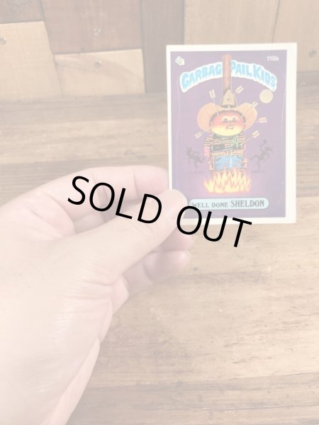 トップス社製のガーベッジペイルキッズの80年代ビンテージステッカーカード