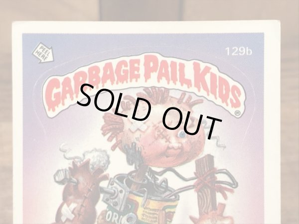 トップス社製のガーベッジペイルキッズの80年代ビンテージステッカーカード