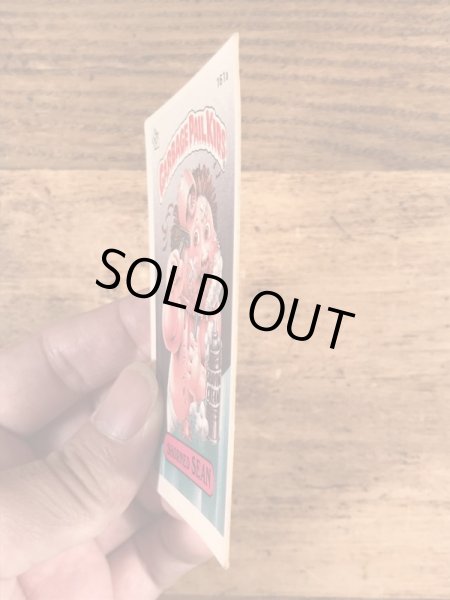 トップス社製のガーベッジペイルキッズの80年代ビンテージステッカーカード