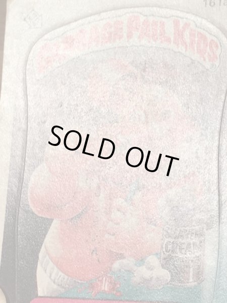 トップス社製のガーベッジペイルキッズの80年代ビンテージステッカーカード