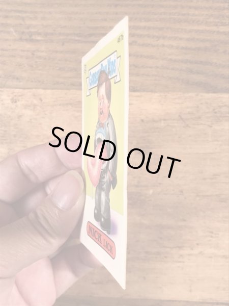 トップス社製のガーベッジペイルキッズの80年代ビンテージステッカーカード