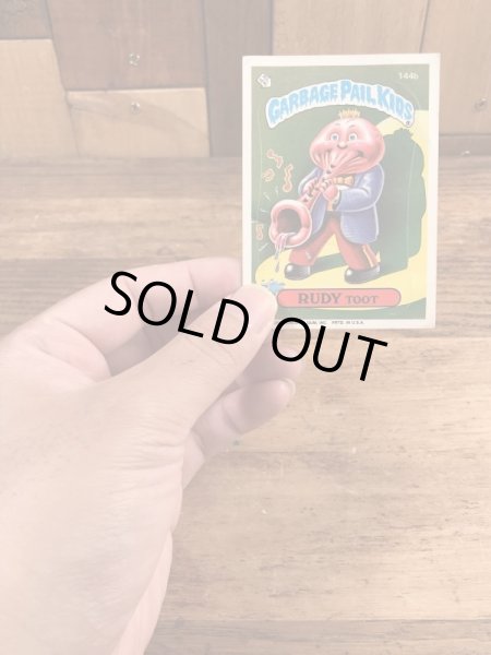 トップス社製のガーベッジペイルキッズの80年代ビンテージステッカーカード