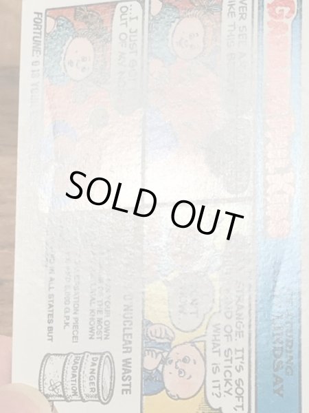 トップス社製のガーベッジペイルキッズの80年代ビンテージステッカーカード