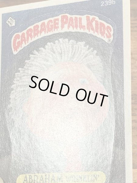 トップス社製のガーベッジペイルキッズの80年代ビンテージステッカーカード