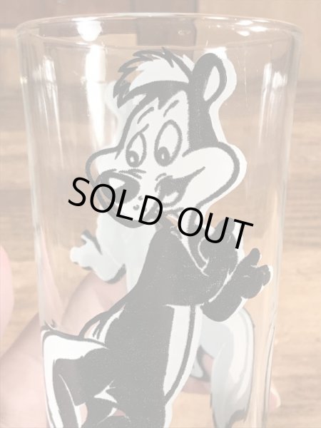 ルーニーテューンズのペペルピューの70年代ビンテージガラスコップ