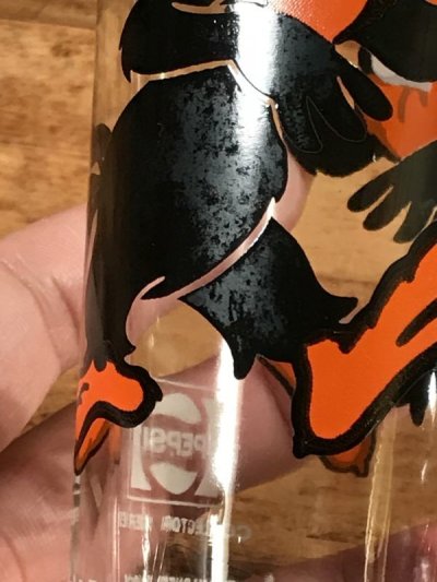 画像2: Pepsi Collector Series Looney Tunes “Beaky Buzzard” Glass　ビーキーバカード　ビンテージ　グラス　ペプシ　70年代