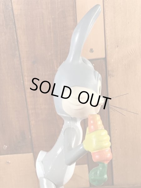 Dakin社製のバッグスバニーの70年代ビンテージ貯金箱フィギュア