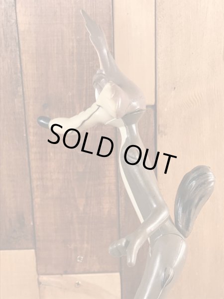 Dakin社製のワイリーコヨーテの70年代ビンテージ貯金箱フィギュア