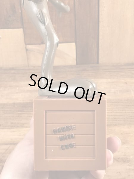 ルーニーテューンズのワイリーコヨーテの70’sヴィンテージコインバンクフィギュア