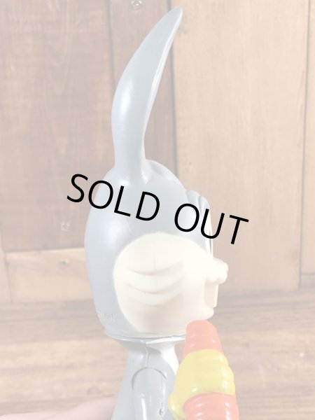 Dakin社製のバッグスバニーの70年代ビンテージフィギュア