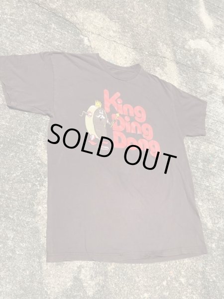 Hostessのチョコレートケーキのキャラクター“King Ding Dong”の90’sヴィンテージティーシャツ