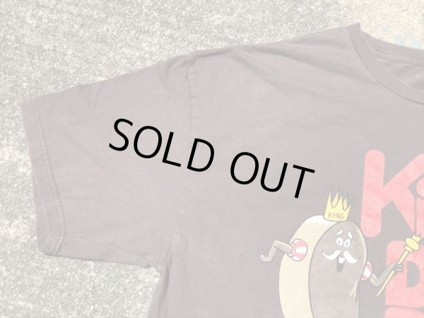 Hostessのチョコレートケーキのキャラクター“King Ding Dong”の90’sヴィンテージティーシャツ