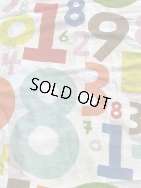 カラフルな数字の柄のヴィンテージフラットシーツ