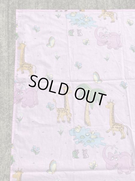 ピンクの象とキリンのビンテージフラットシーツ