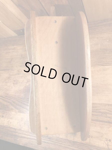 キッズ用のアンティークのヴィンテージ木馬