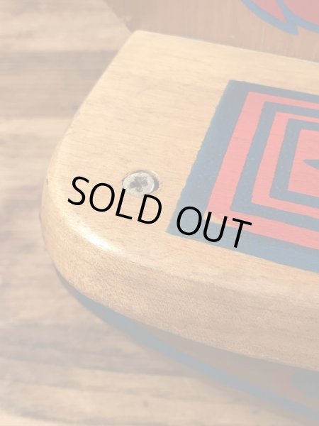 キッズ用のアンティークのヴィンテージ木馬