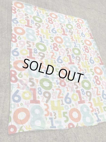 カラフルな数字の柄のヴィンテージフラットシーツ