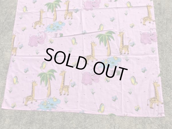 ピンクの象とキリンのビンテージフラットシーツ