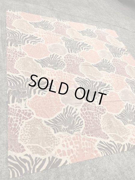 アニマルのカモフラージュ柄の70’sヴィンテージフラットシーツ