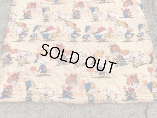 チャーリーブラウンのような男の子と女の子の70’sヴィンテージスリーピングバッグ