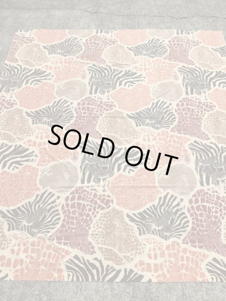 アニマルのカモフラージュ柄の70’sヴィンテージフラットシーツ