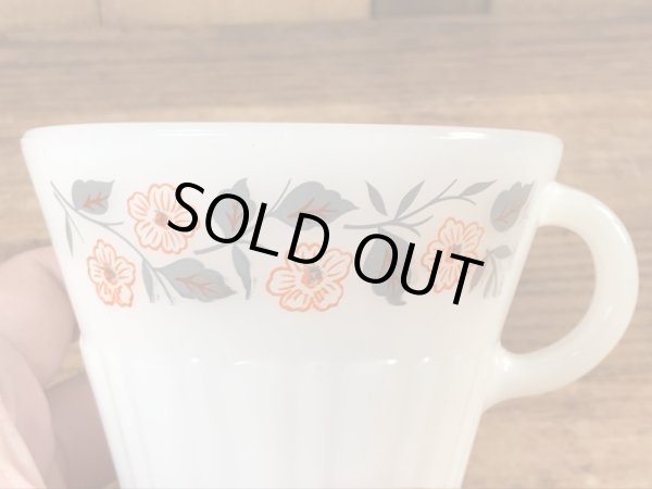 ターモクリサの花柄の70〜80年代ビンテージマグカップ