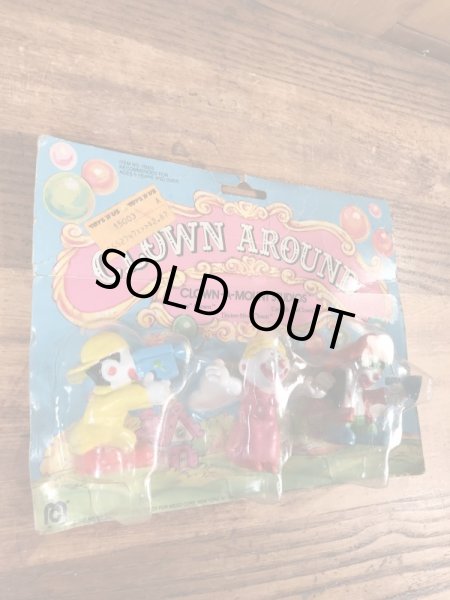 クラウンアラウンドのブリスター入りの80年代ビンテージPVCフィギュア