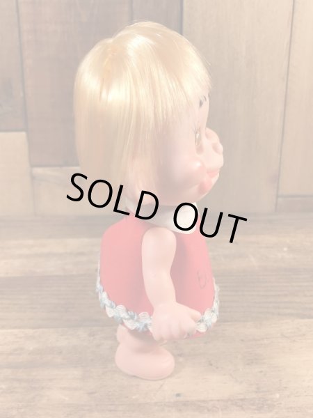 目がコロコロ動く女の子の60年代ビンテージドール