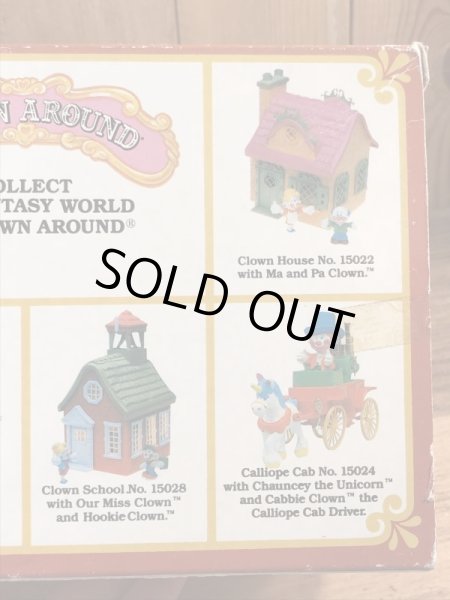 クラウンアラウンドの馬車の80年代ビンテージPVCフィギュア