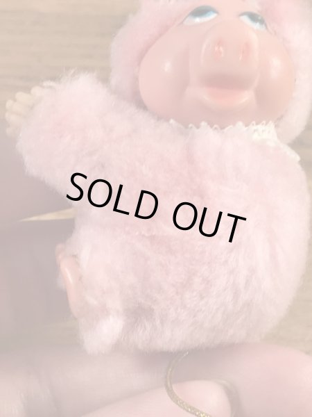 マペットショウのミスピギーに似た豚の80’sヴィンテージクリップドール