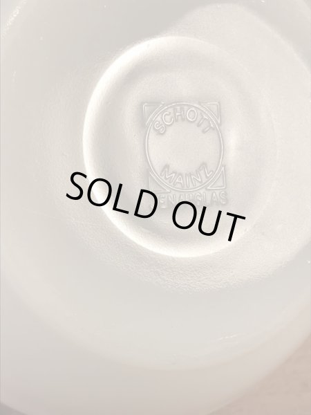 Schott Mainz社製のフラワー柄の60〜70’sヴィンテージミルクガラス皿