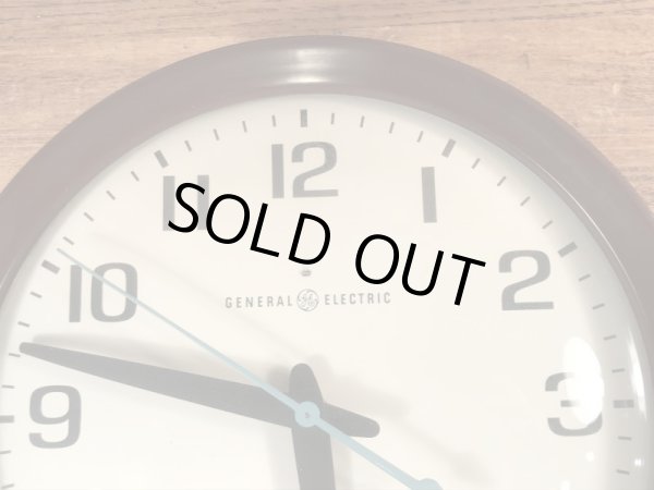 ゼネラルエレクトリック社のスクールや会社で使われていた60〜70年代ビンテージ掛け時計