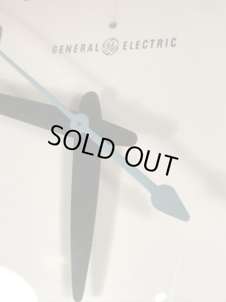 ゼネラルエレクトリック社のスクールや会社で使われていた60〜70年代ビンテージ掛け時計